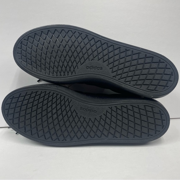 NEW MENS ADIDAS SKATEBOARDING SHOES SIZE 10 - Picture 8 of 8